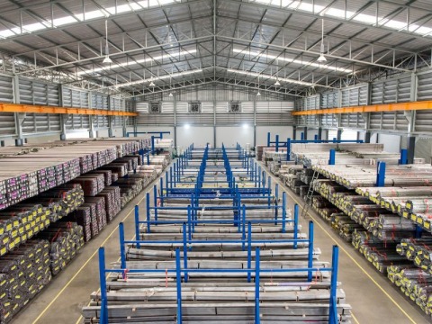 ขายส่งสแตนเลส ท่อกลม ท่อสี่เหลี่ยม ท่อเหลี่ยม ฉาก แบน ราง เพลา มิเนียมลายไม้